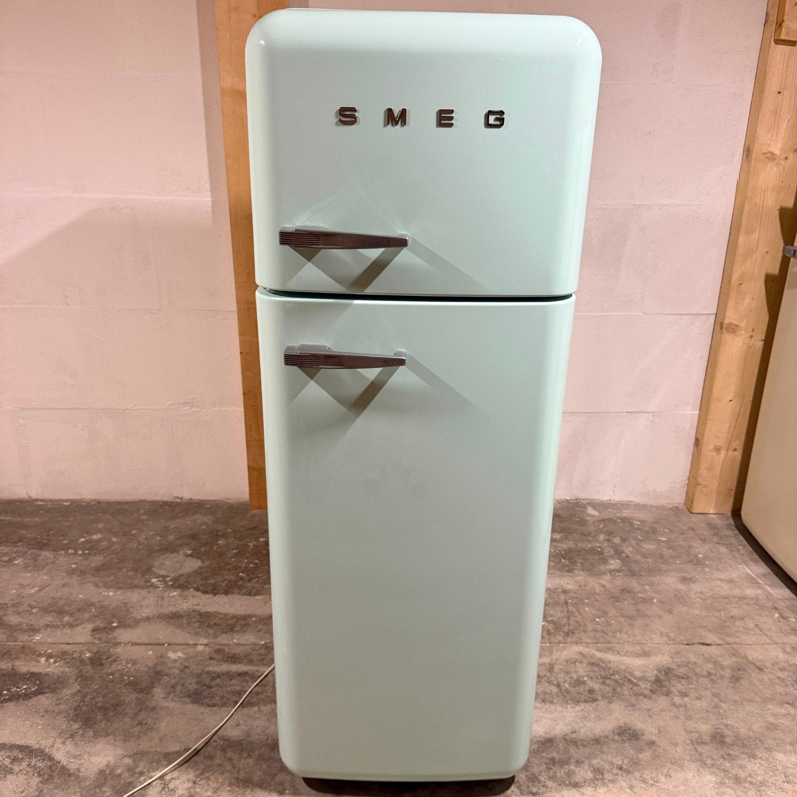 Smeg Koelkast met vriesvak - Retro design, Ophalen, 150 tot 200 liter, Gebruikt, 60 cm of meer