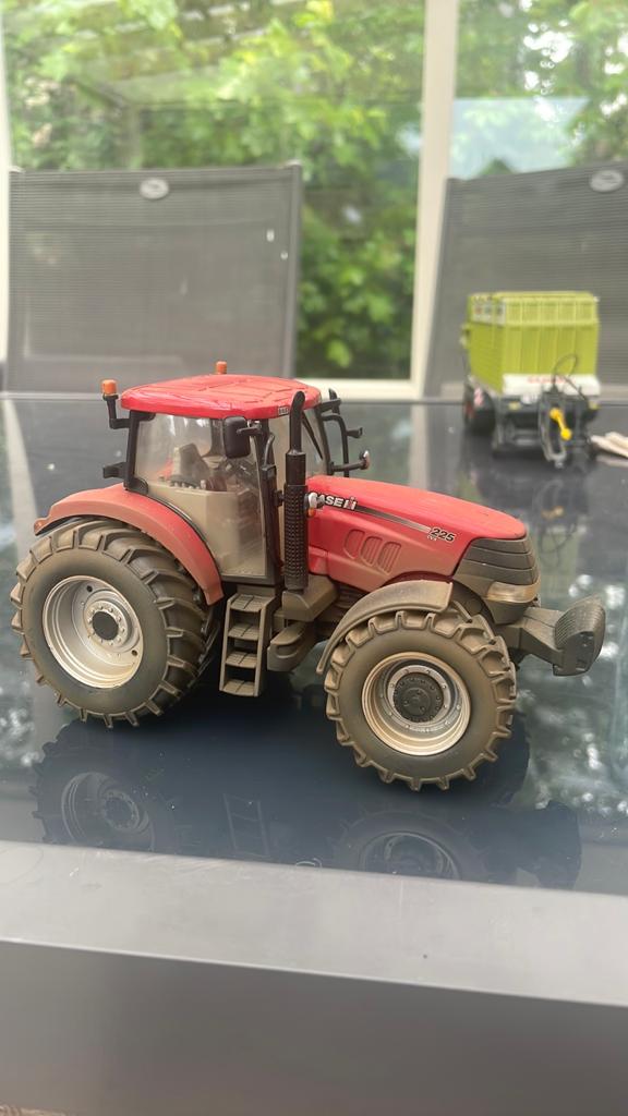 Britains Case CVX 225 spalding Tractor Show model jaar 2011, Ophalen of Verzenden, Zo goed als nieuw, Tractor of Landbouw, Britains