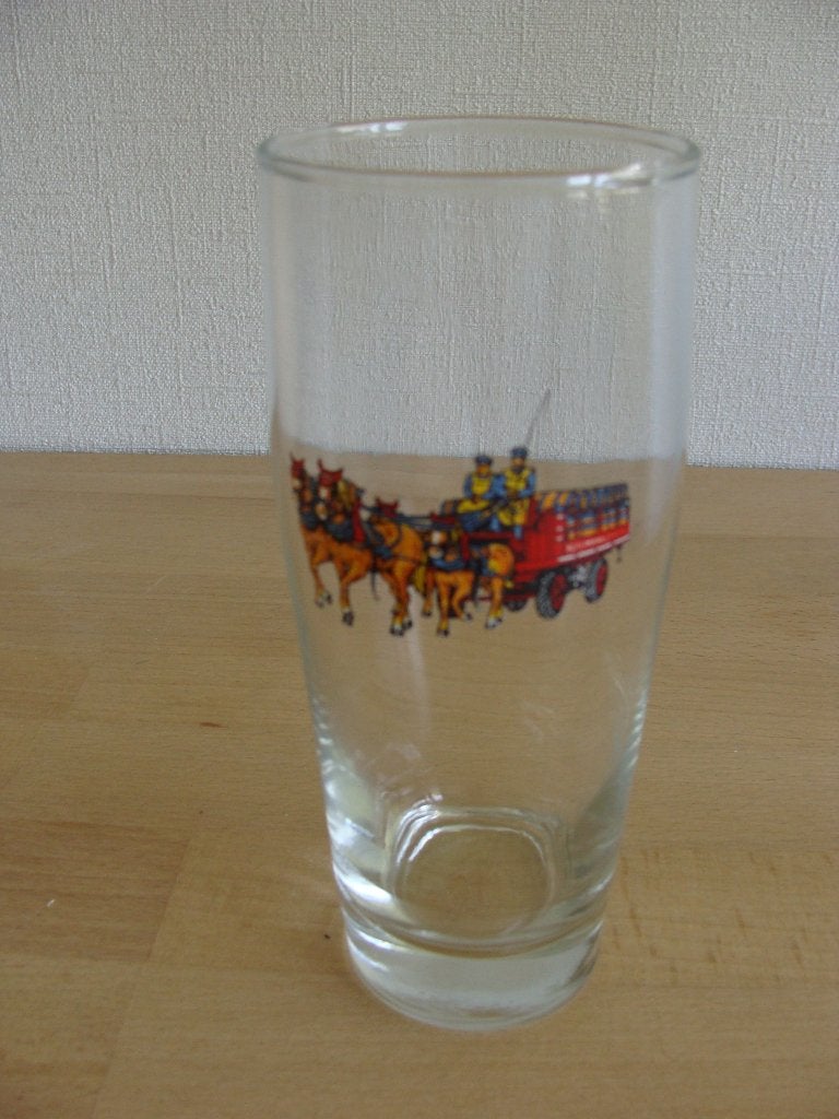 Bierglas afbeelding van paard en wagen met biervaten - 1 gla, Ophalen of Verzenden, Zo goed als nieuw, Bierglas