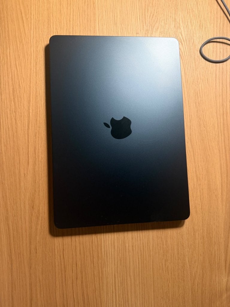 Macbook Air 2022 M2 8GB, Gebruikt, 256 GB, Qwerty, 8 GB
