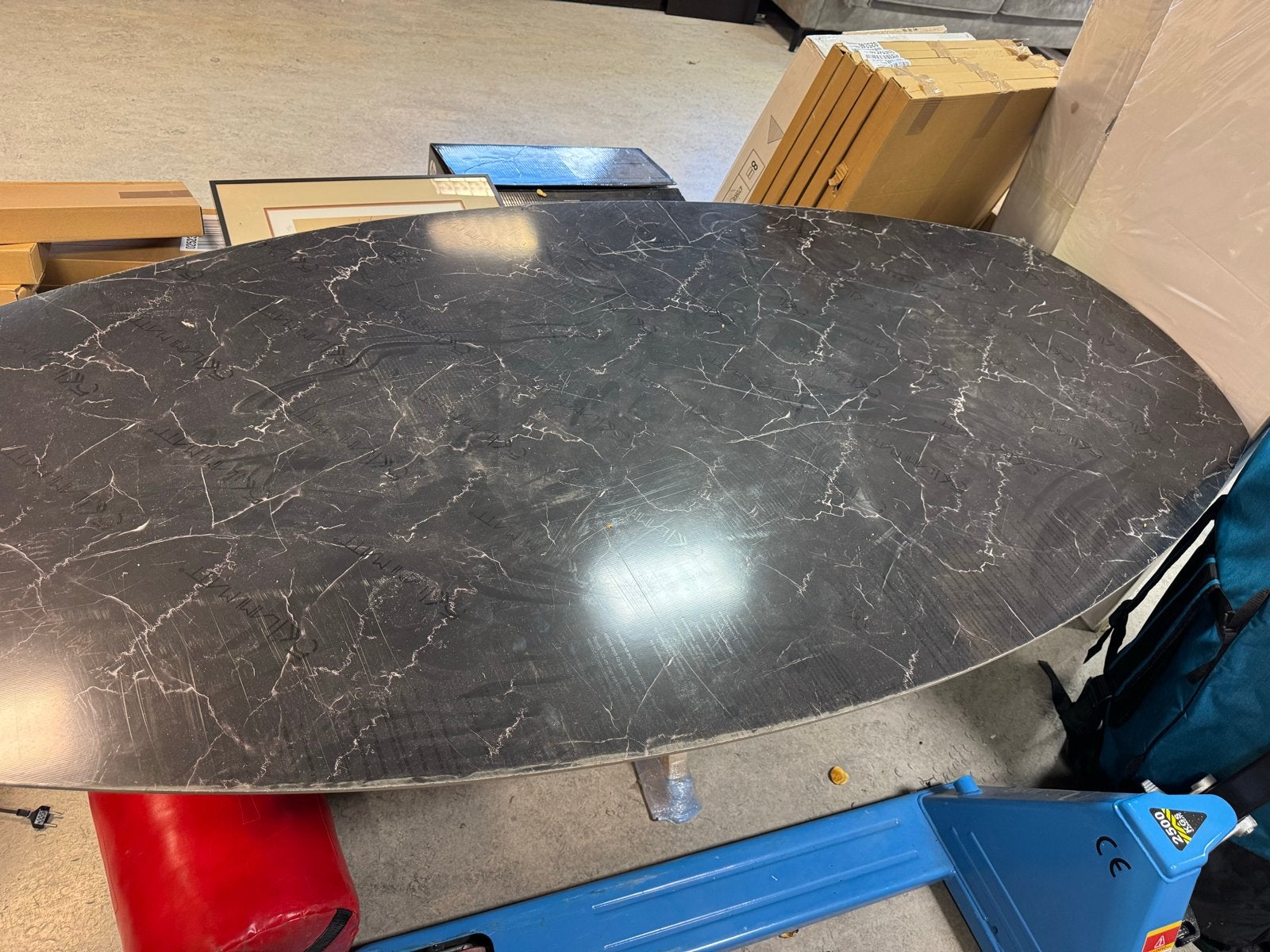 Danish Fable Eettafel 180 cm - Nieuw in Verpakking, Overige materialen, Nieuw, Ophalen of Verzenden, 150 tot 200 cm