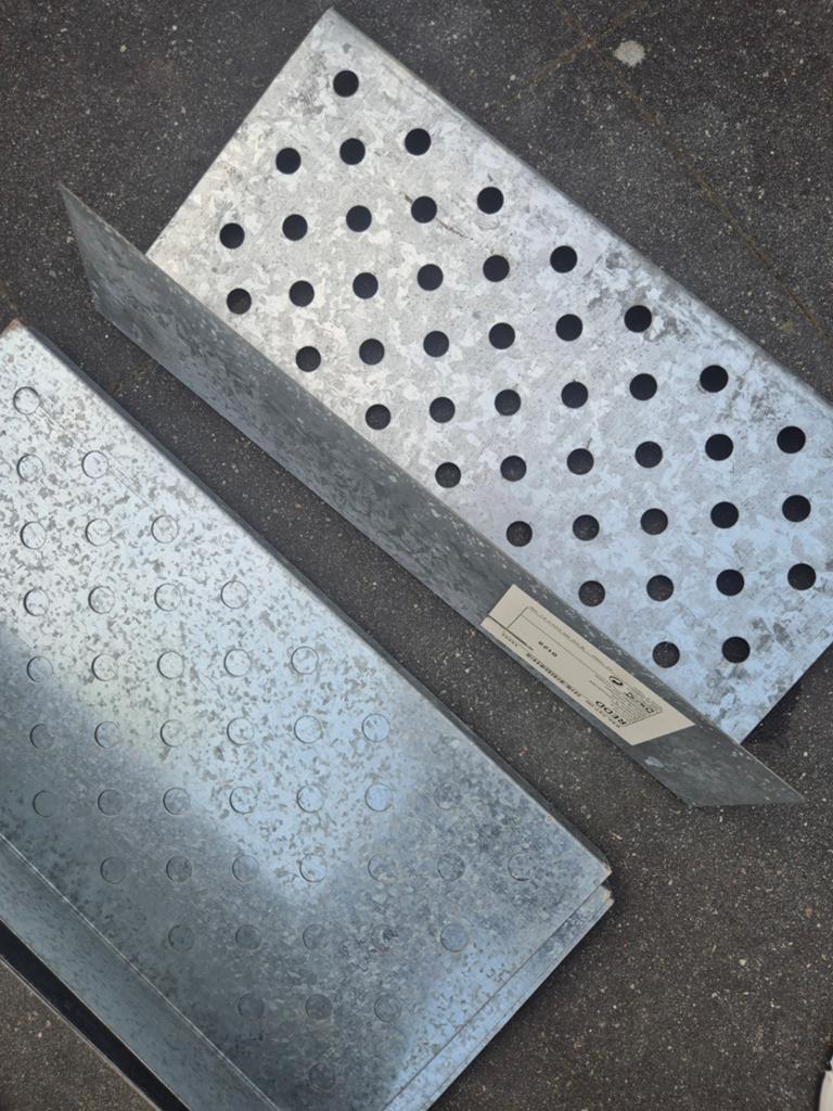 Ikea Redd schoenenrek 4 stuks metaal, Ophalen of Verzenden, Gebruikt