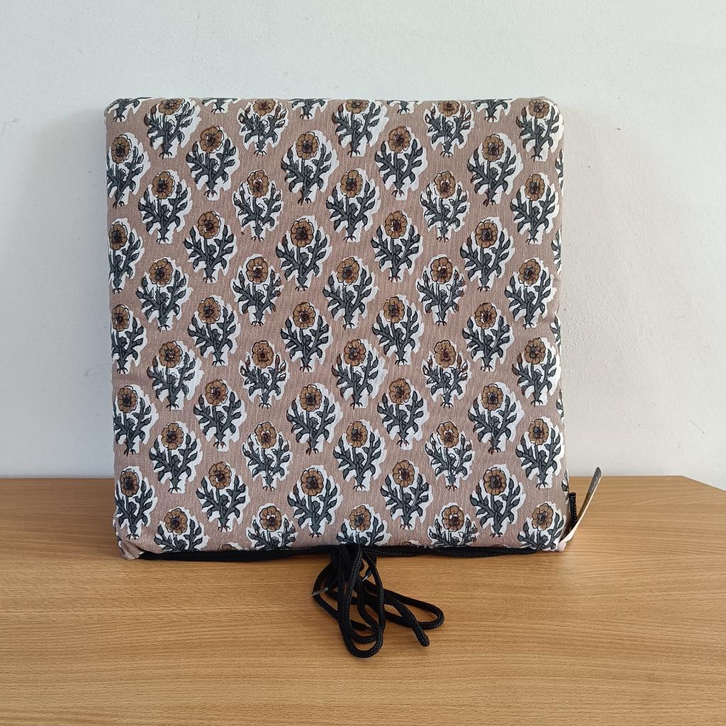 In The Mood | Monaco Bistro Kussen | Beige | 40x40x5cm, Beige, Vierkant, Nieuw, Ophalen of Verzenden