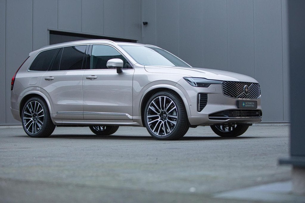 Volvo XC90 2.0 T8 Plug-in hybrid AWD Ultra Bright MY 2026 Fa, Auto's, Volvo, 4 cilinders, 1969 cc, 7 stoelen, Bedrijf