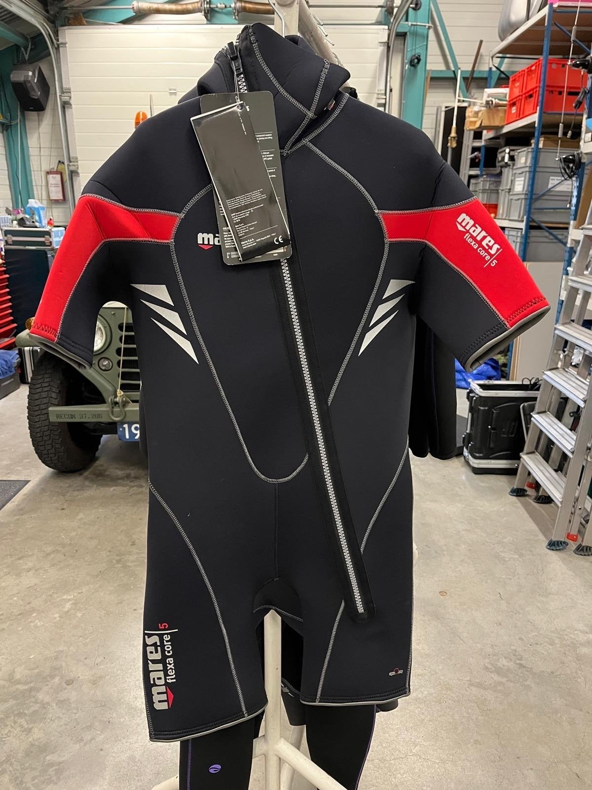 Mares Flexa Core 5mm Duikpak - Man - Nieuw met labels, Mares, Nieuw, Ophalen of Verzenden, Duikpak