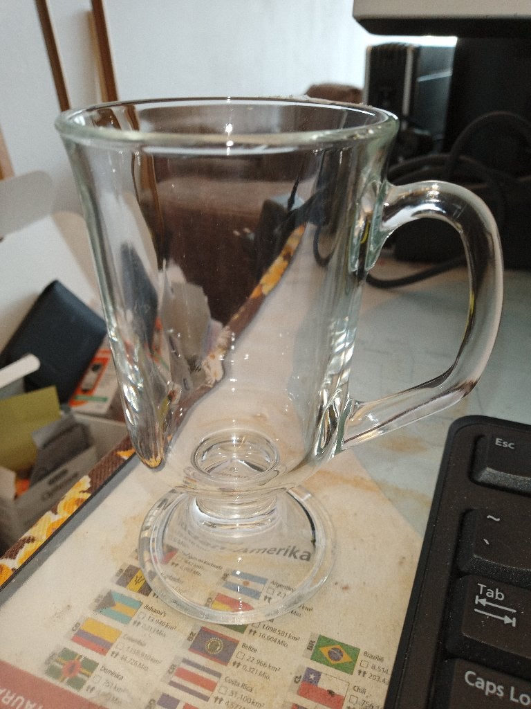 Te koop Cherryglas met oor 11 cm hoog 6 cm indoorsnede, Ophalen of Verzenden, Nieuw, Kristal, Glas of Glazen