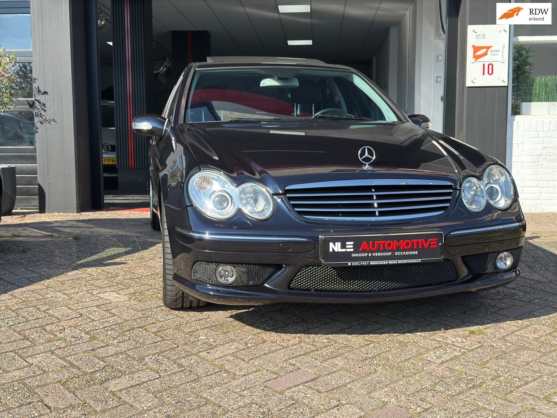 Mercedes-Benz C-klasse C55 AMG|V8|Pano|Dealeronderhouden, Auto's, Automaat, Achterwielaandrijving, 367 pk, Zwart