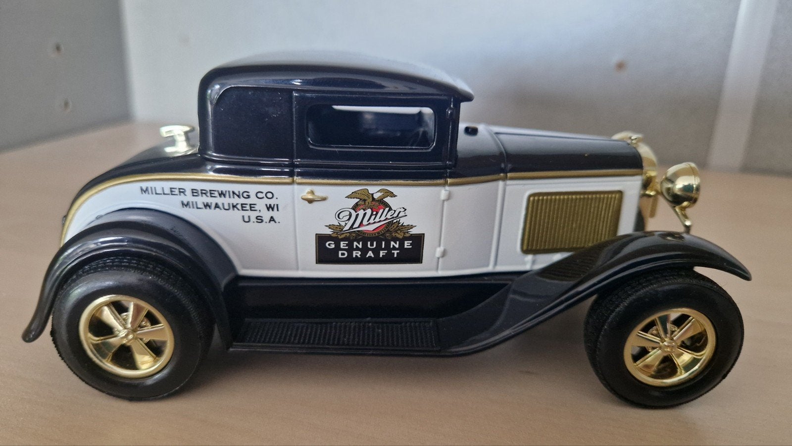 Liberty Classics Miller Genuine Draft Modelauto, Ophalen of Verzenden, Zo goed als nieuw, Auto, Overige merken
