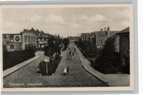 Veenendaal Julianastraat uitg B. van Hunnik, Ophalen of Verzenden, Gelopen, Utrecht