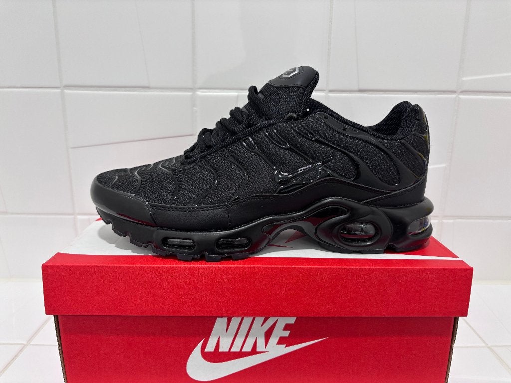 Nike air max plus TN zwart maat 44, Kleding | Heren, Schoenen, Nike air max, Zwart, Nieuw, Ophalen of Verzenden