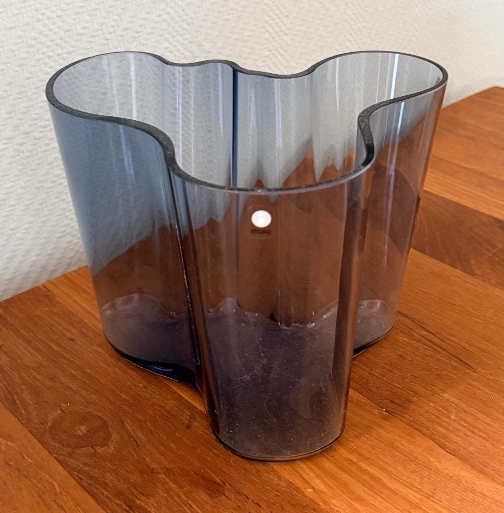 ittala vaas Alvar Aalto, Huis en Inrichting, Ophalen, Gebruikt, Blauw, Glas