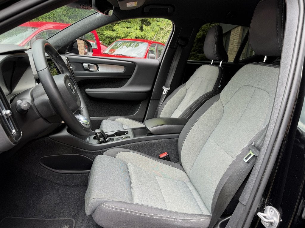 Volvo XC40 1.5 T4 Plug-in hybrid Core Bright 211 pk Elek. Tr, Auto's, Volvo, Stof, 129 pk, Zwart, Plug-in hybride