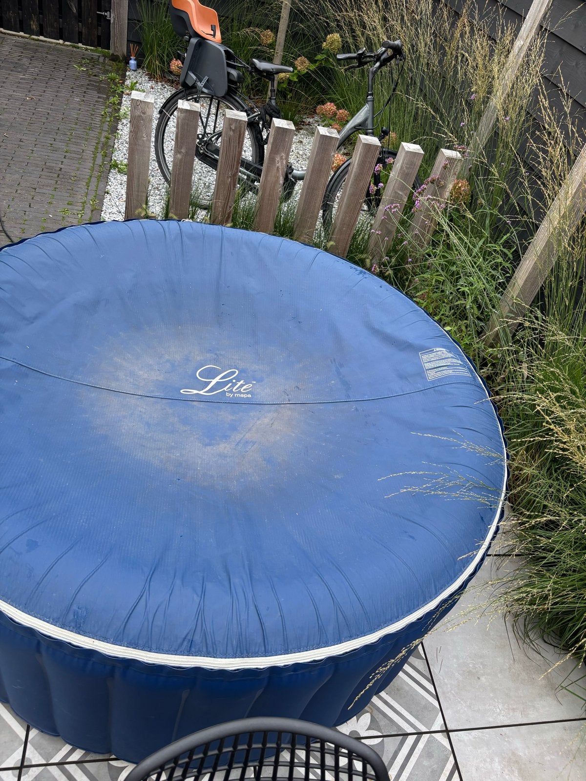 Mspa Lite Jacuzzi - Pomp defect, voor de handige Harry, Tuin en Terras, Ophalen, Gebruikt, Afdekzeil, Opblaasbaar