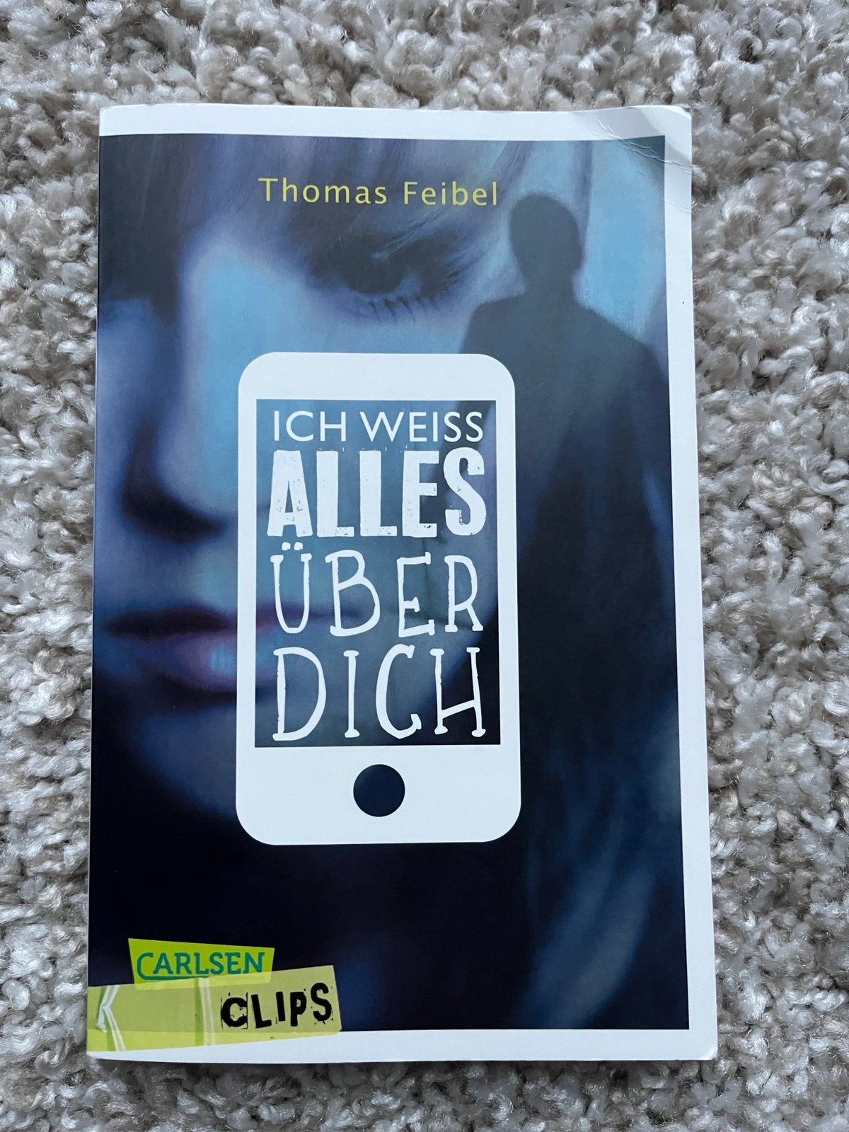 Boek Ich weiss alles über dich, Ophalen of Verzenden, Zo goed als nieuw, Fictie