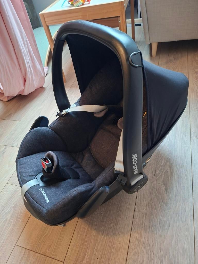 Maxi Cosi Pebble Plus zwart, Ophalen, 0 t/m 13 kg, Maxi-Cosi, Gebruikt