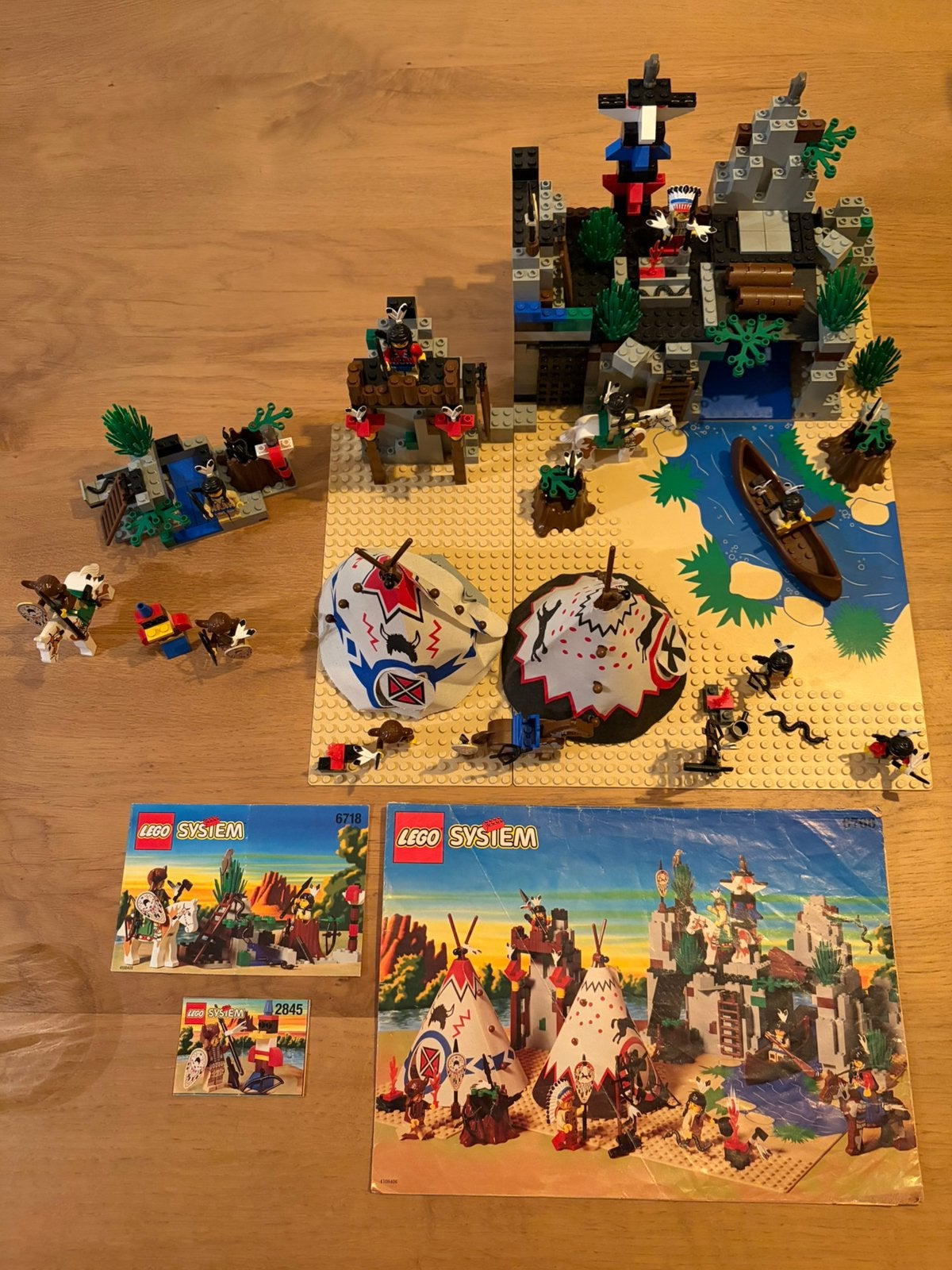 LEGO Western Indianen 6766 + 6718 + 2845 compleet, Kinderen en Baby's, Speelgoed | Duplo en Lego, Lego, Ophalen of Verzenden, Zo goed als nieuw