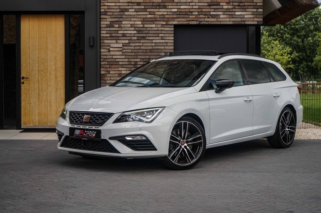 SEAT Leon ST Cupra 300 4Drive Pano/DCC/ACC/Virtual/Beats, Auto's, Automaat, 1557 kg, Gebruikt, Euro 6