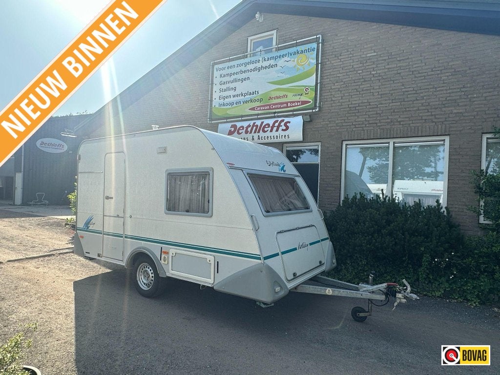 Eifelland Holiday 350 +voortent, Standaardzit, Eifelland, 500 - 750 kg, Dwarsbed