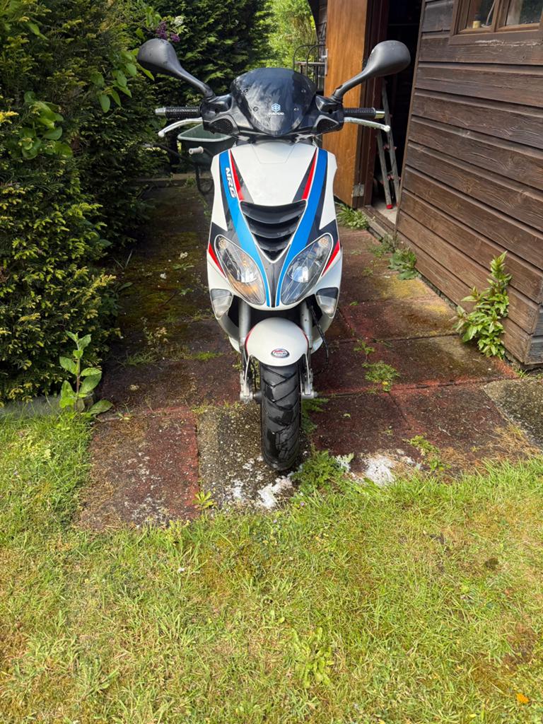 Piaggio NRG Power Scooter - Open Gemaakt, Sportuitlaat, Ophalen, Tweetakt, Gebruikt, Maximaal 45 km/u