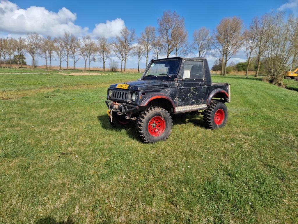 Suzuki Sj-413 1.3 QJX 4WD K6 1987 Zwart, 886 kg, Stof, 4 cilinders, 58 pk