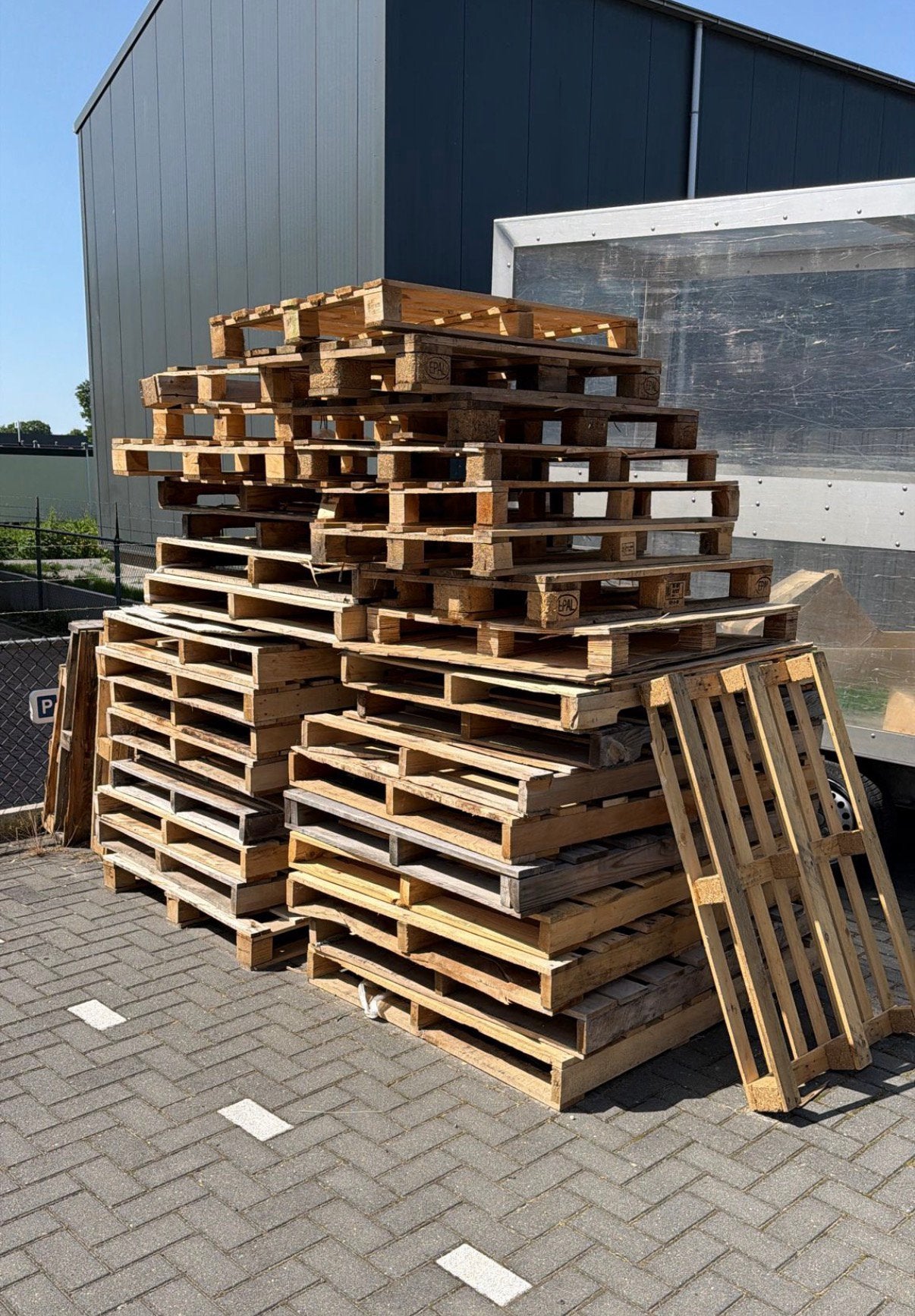 Gratis pallets / brandhout / vuurkorf, Minder dan 3 m³, Ophalen