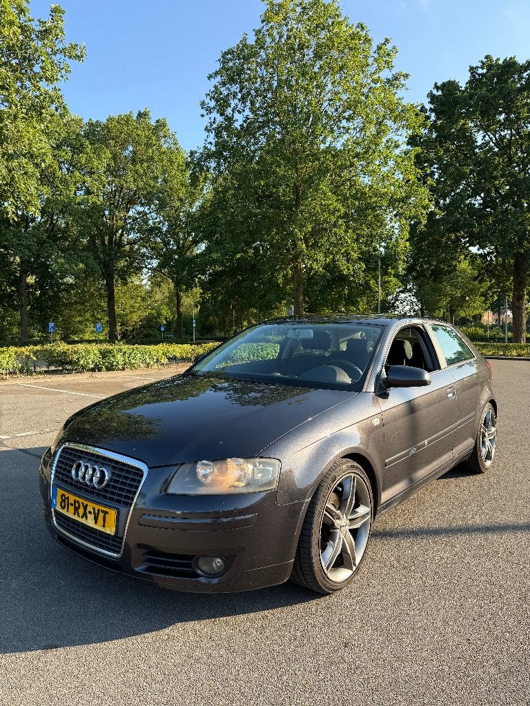 Audi A3 1.6 Benzine | Nieuwe koppeling | Rijd perfect!, Voorwielaandrijving, Stof, Metallic lak, 4 cilinders