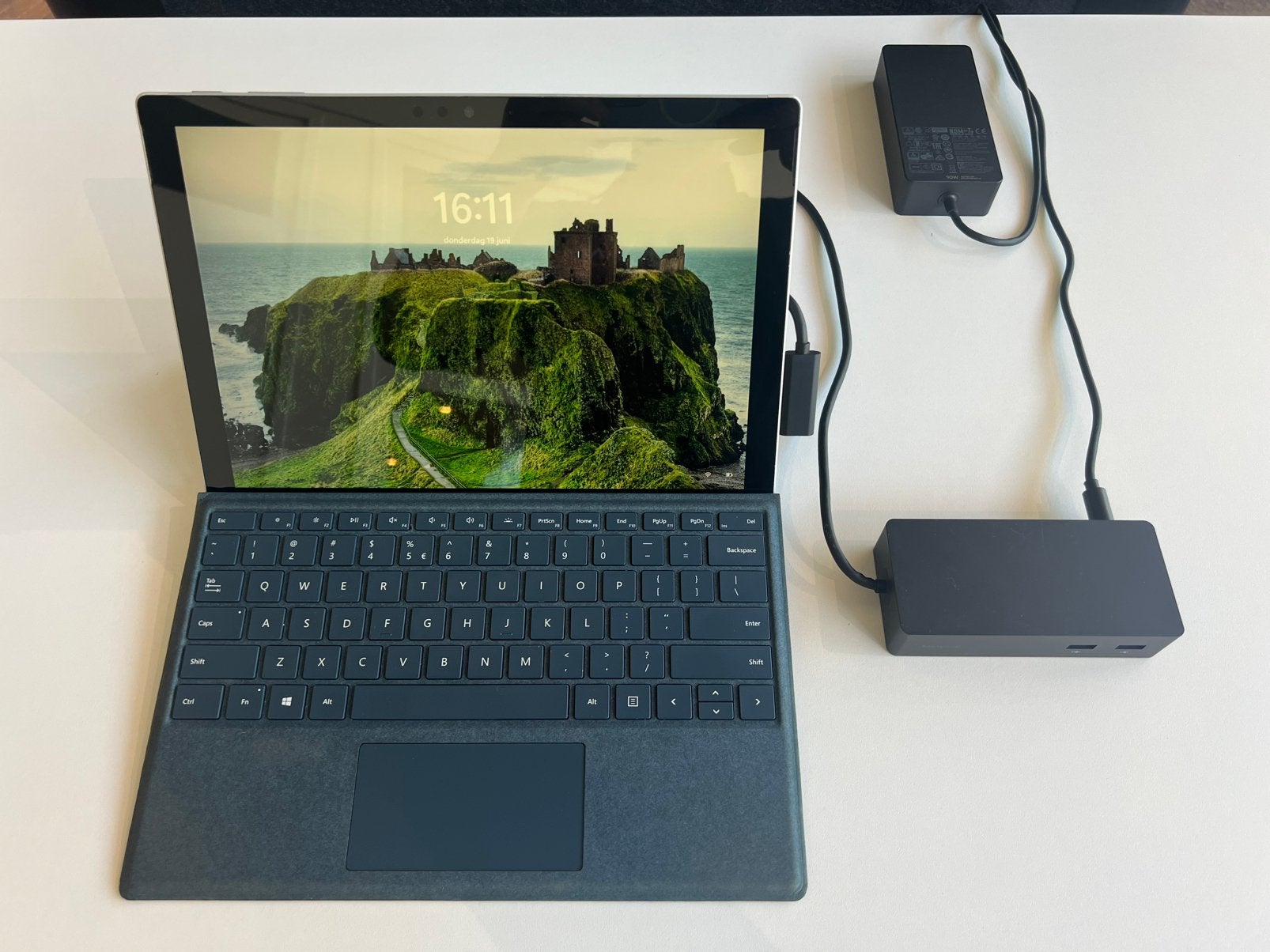 Microsoft Surface Pro 6 128GB / i5 8Gen Win 11Pro + Docking, Computers en Software, 12 inch, Ophalen of Verzenden, Zo goed als nieuw