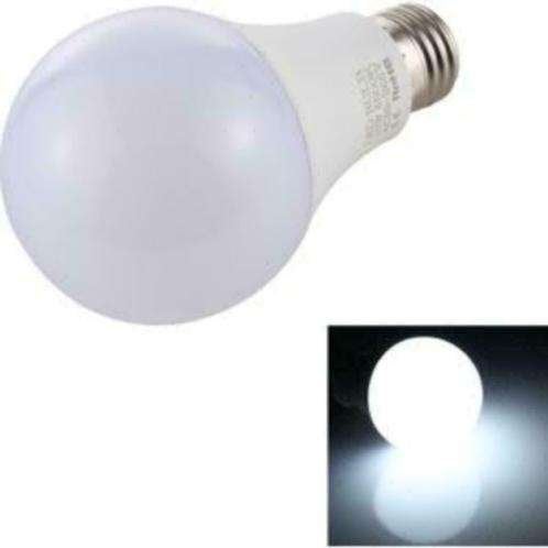 LED-lamp A60 E27 6500K 7 watt = 55 watt 700 lumen koud wit, Ophalen, Nieuw, E27 (groot), Led-lamp