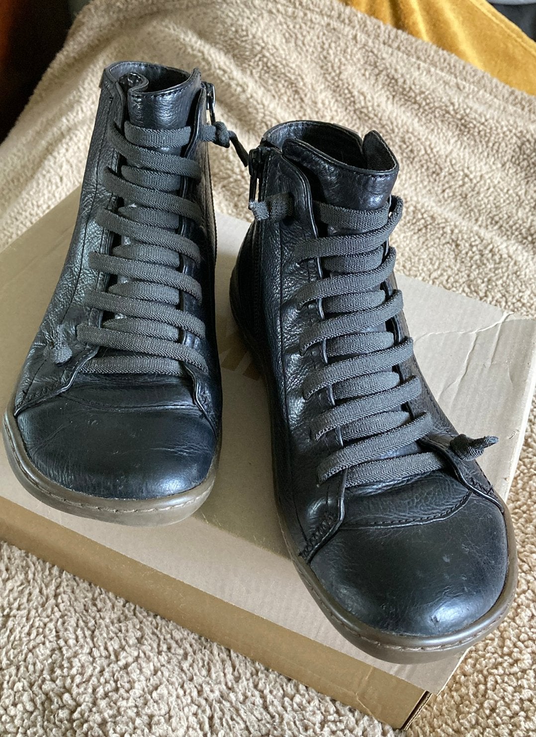 Mooie zwarte Camper barefoot schoenen sneakers maat 37, Ophalen, Zo goed als nieuw, Zwart, Sneakers of Gympen