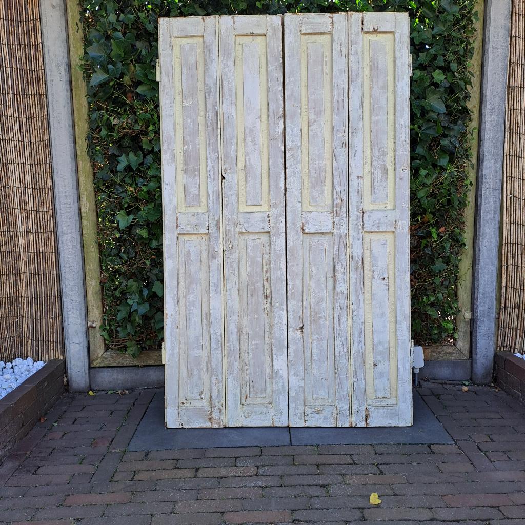 Brocante luiken, Ophalen