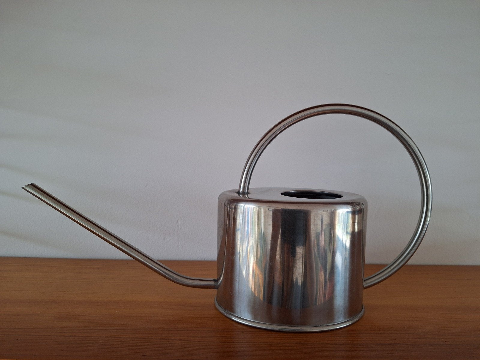 vintage rvs gieter met rondlopen handvat, Ophalen of Verzenden, Volle zon, Minder dan 100 cm