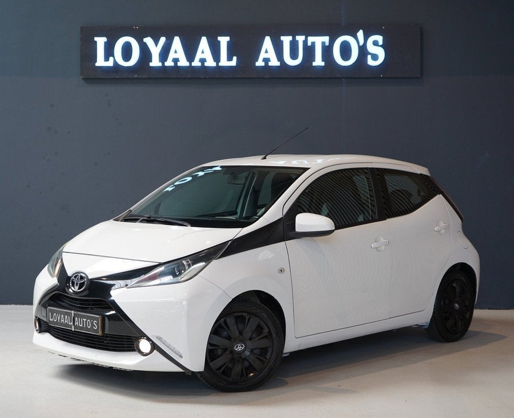 Toyota Aygo 1.0 VVT-i x-cite | AIRCO | ELEK.RAMEN | APK |CRU, Voorwielaandrijving, Euro 5, Gebruikt, 4 stoelen