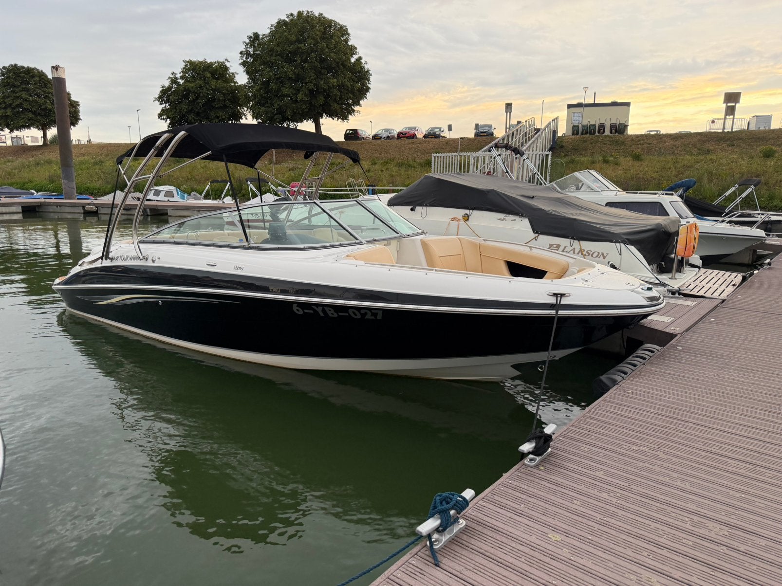 Four Winns H260 - Volvo Penta 320 pk- duo prop, Watersport en Boten, Overige merken, Gebruikt, Binnenboordmotor, 320 pk