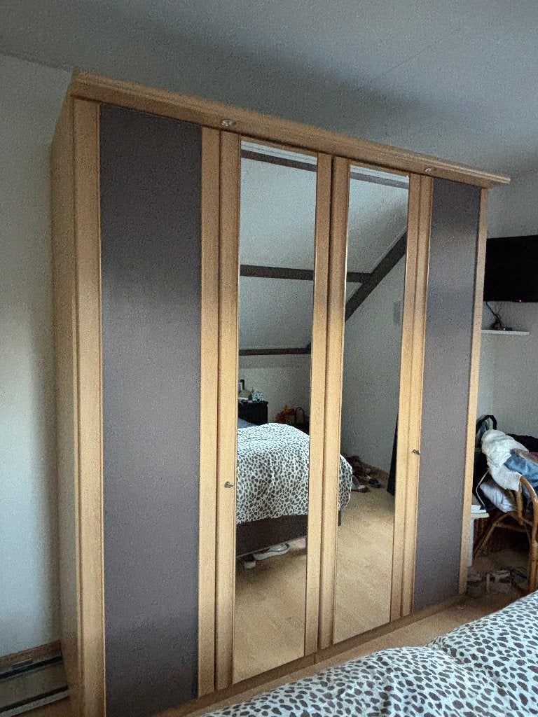 Kledingkast, Ophalen, Met deur(en), Gebruikt, 200 cm of meer
