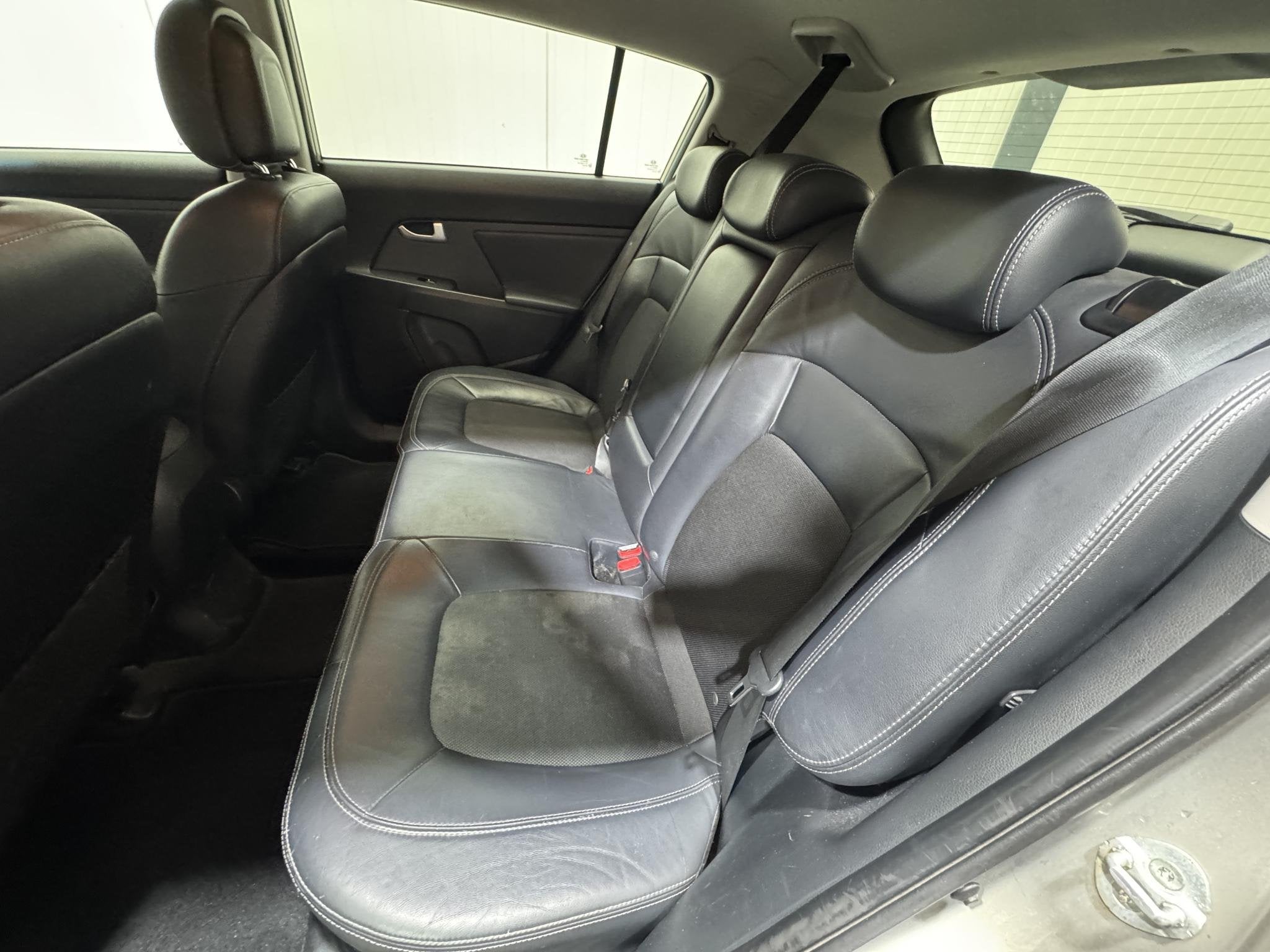 Foto 21 van Kia Sportage 2.0 X-ecutive Plus Pack First Edition