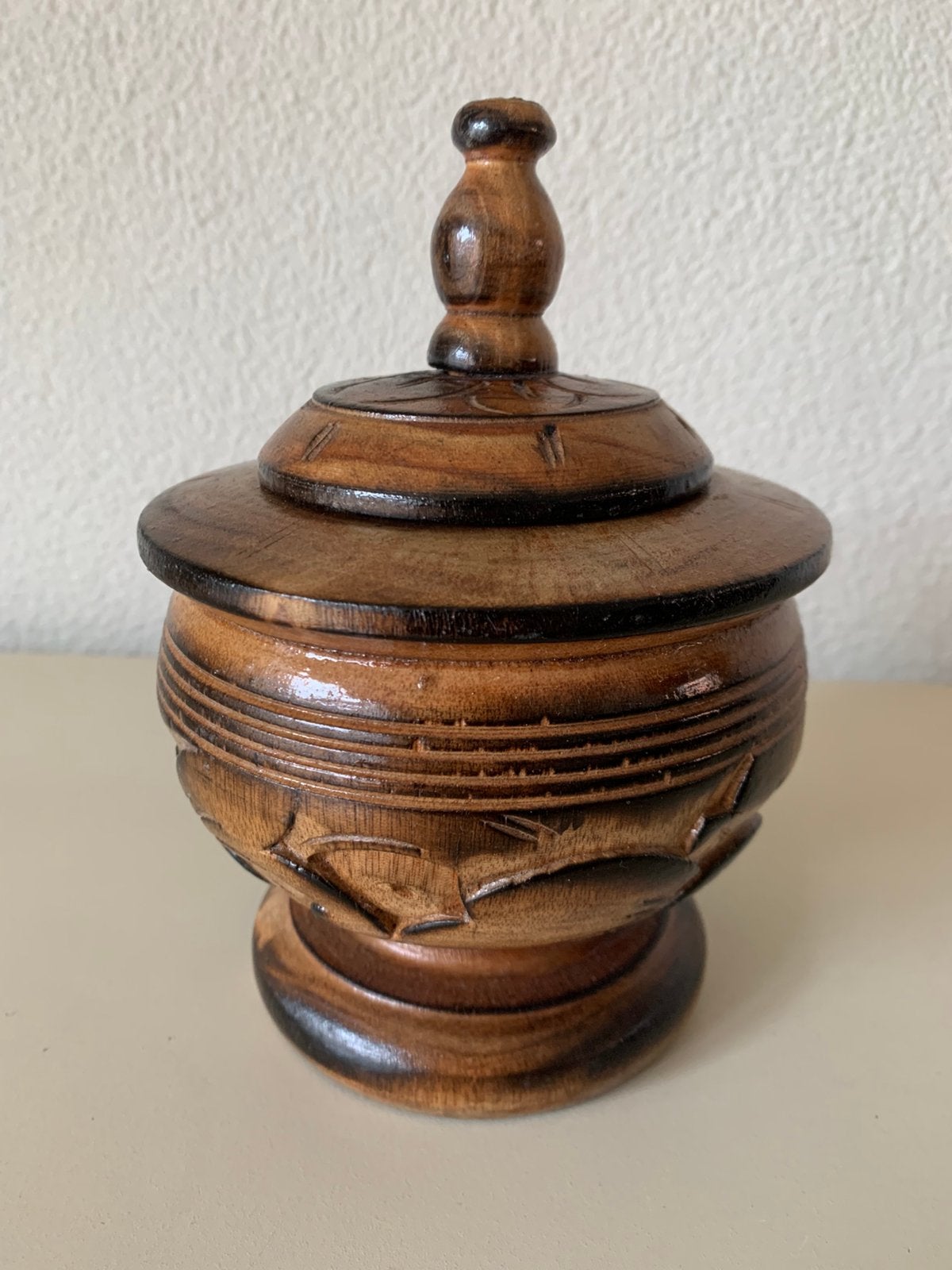 Hand gemaakt houtsnijwerk koffiepotje uit Bali, Hout, Nieuw, Ophalen of Verzenden, Oosters