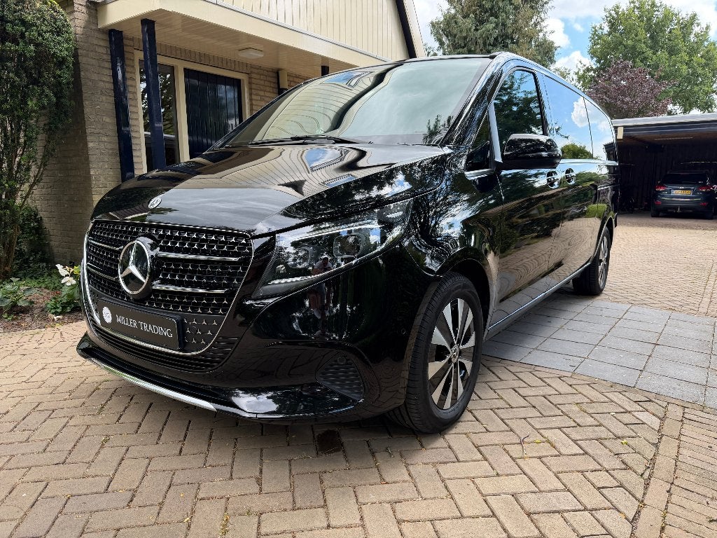 Mercedes V250 | 2024 | Nieuw Model | Avantgarde | BTW | MBUX, Automaat, Achterwielaandrijving, 2500 kg, Zwart