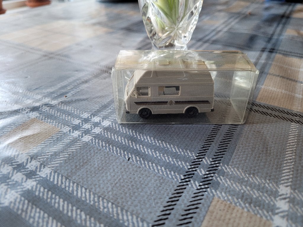 Div. kunststof auto s kunststof div. merken 1:87, Ophalen of Verzenden, Zo goed als nieuw, Auto, Overige merken