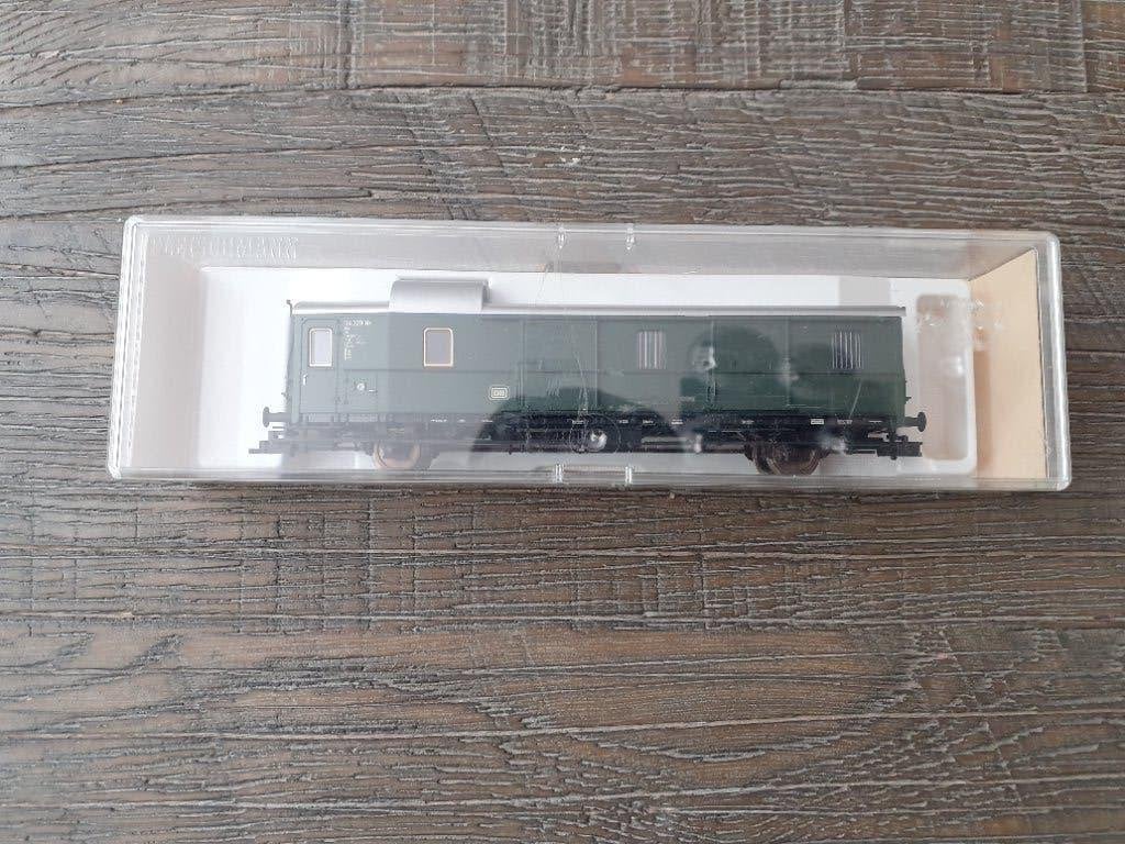Fleischmann bagagerijtuig DB 5074 K, Hobby en Vrije tijd, Modeltreinen | H0, Gelijkstroom, Fleischmann, Wagon, Ophalen of Verzenden