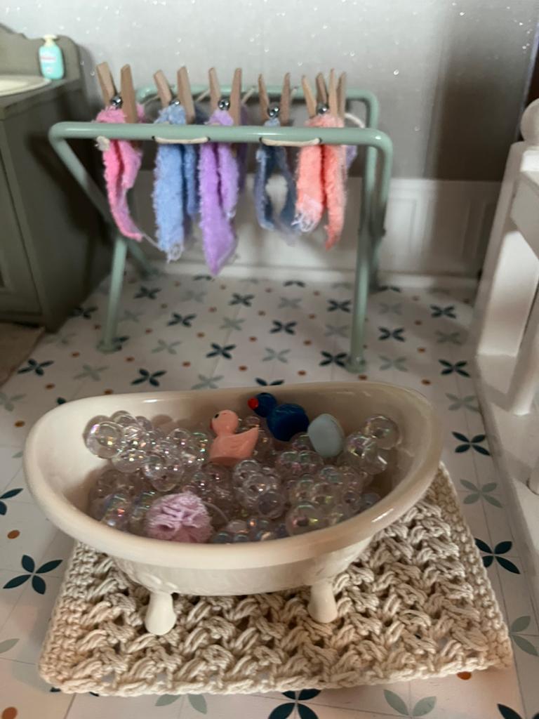 Eendjes voor poppenhuis 0,75 per stuk inclusief verzenden, Ophalen of Verzenden, Nieuw, Poppenhuis