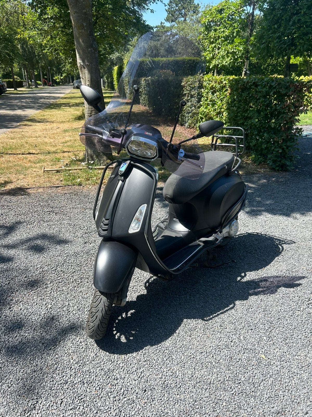 Vespa Sprint 2022 - Geel Kenteken, Ophalen, Maximaal 45 km/u, Zo goed als nieuw, Benzine