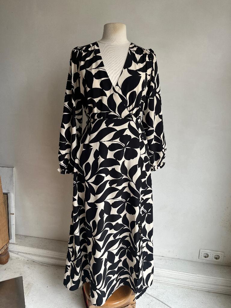 guts & gusto maxi jurk zwart beige maat m jurk, Maat 38/40 (M), Guts & Gusto, Verzenden, Zwart