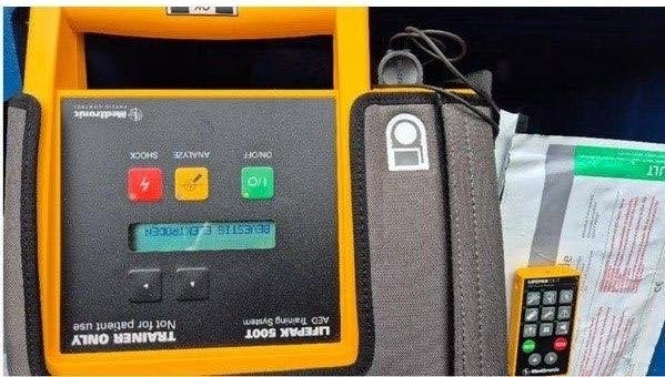 Trainer AED Lifepack 500T, Diversen, Verpleegmiddelen, Ophalen of Verzenden, Gebruikt