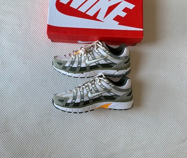 Nike P6000 Schoenen - Maat 43 - Groen & Wit, Overige kleuren, Verzenden, Nieuw, Sneakers of Gympen