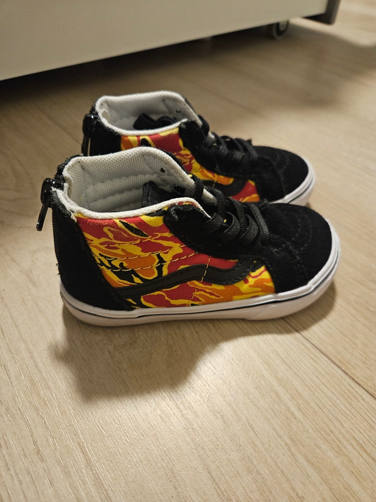Vans Flame Camouflage Comfycush SK8-HI Maat 24 met rits, Vans, Jongen of Meisje, Schoenen, Ophalen of Verzenden