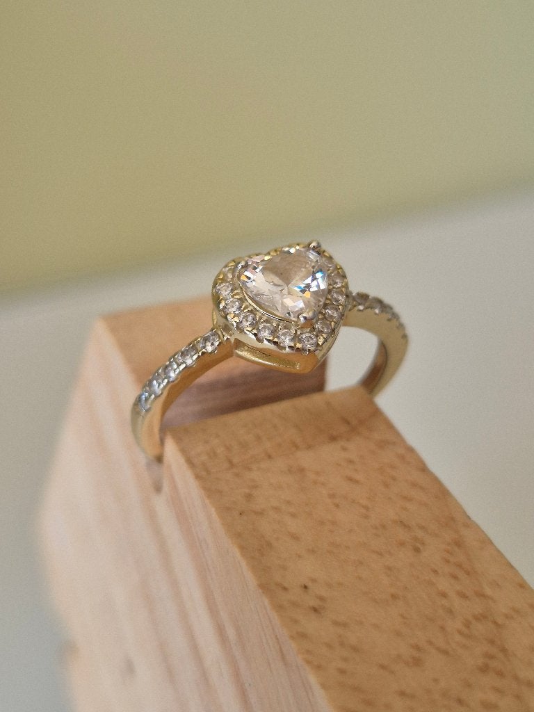 Vergulde ring met hart 459, Zilver zolder, Nieuw, Ophalen of Verzenden, 17 tot 18