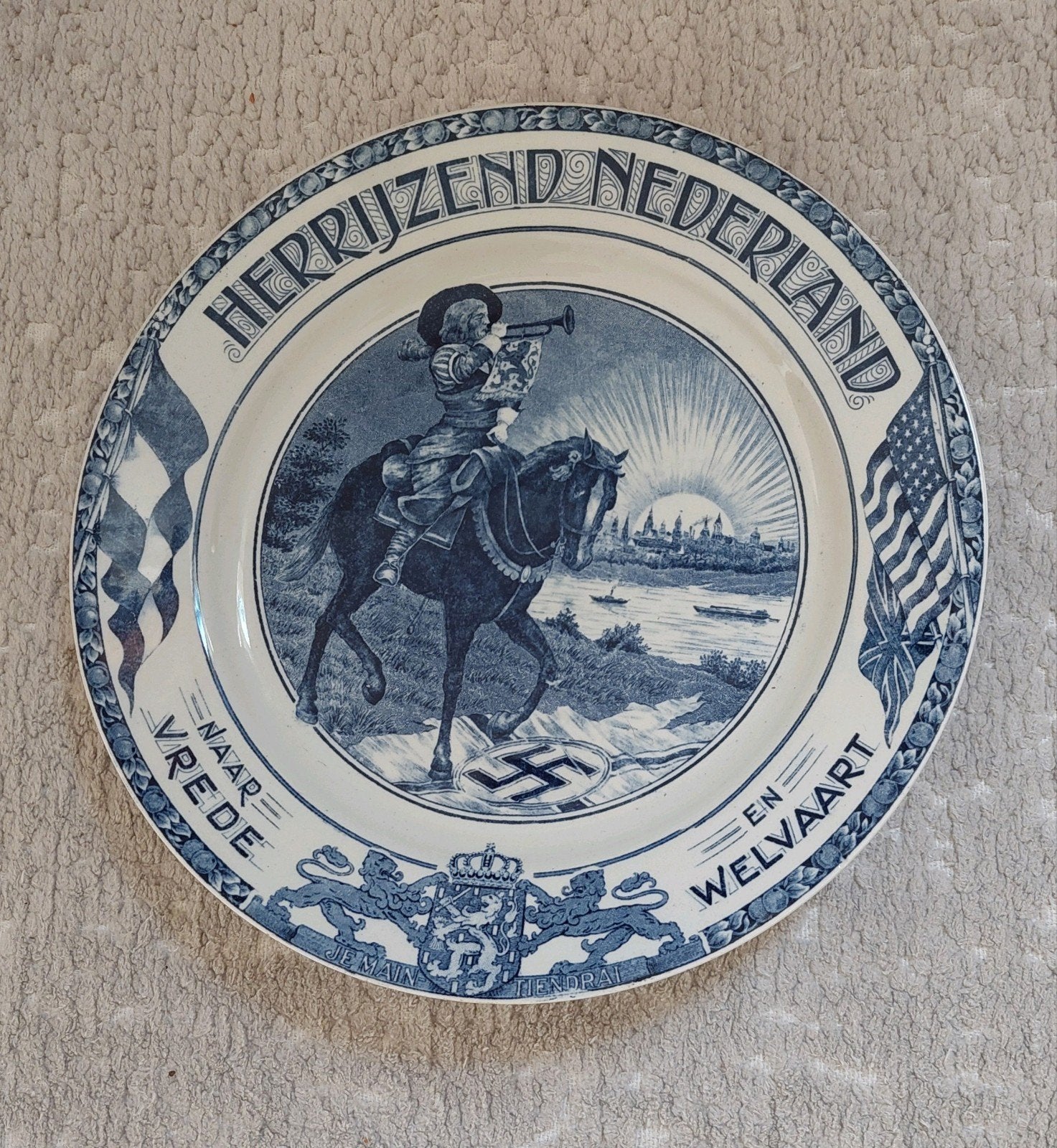 Wandbord Herrijzend Nederland – Naar Vrede en Welvaart 1945, Antiek en Kunst, Ophalen of Verzenden