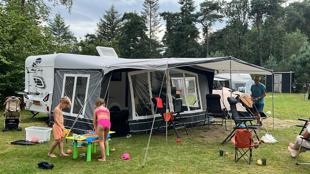 Dorema Smaragd 270 voortent + Locarno luifel (maat 12, 2022), Caravans en Kamperen, Voortenten en Luifels, Ophalen, Zo goed als nieuw