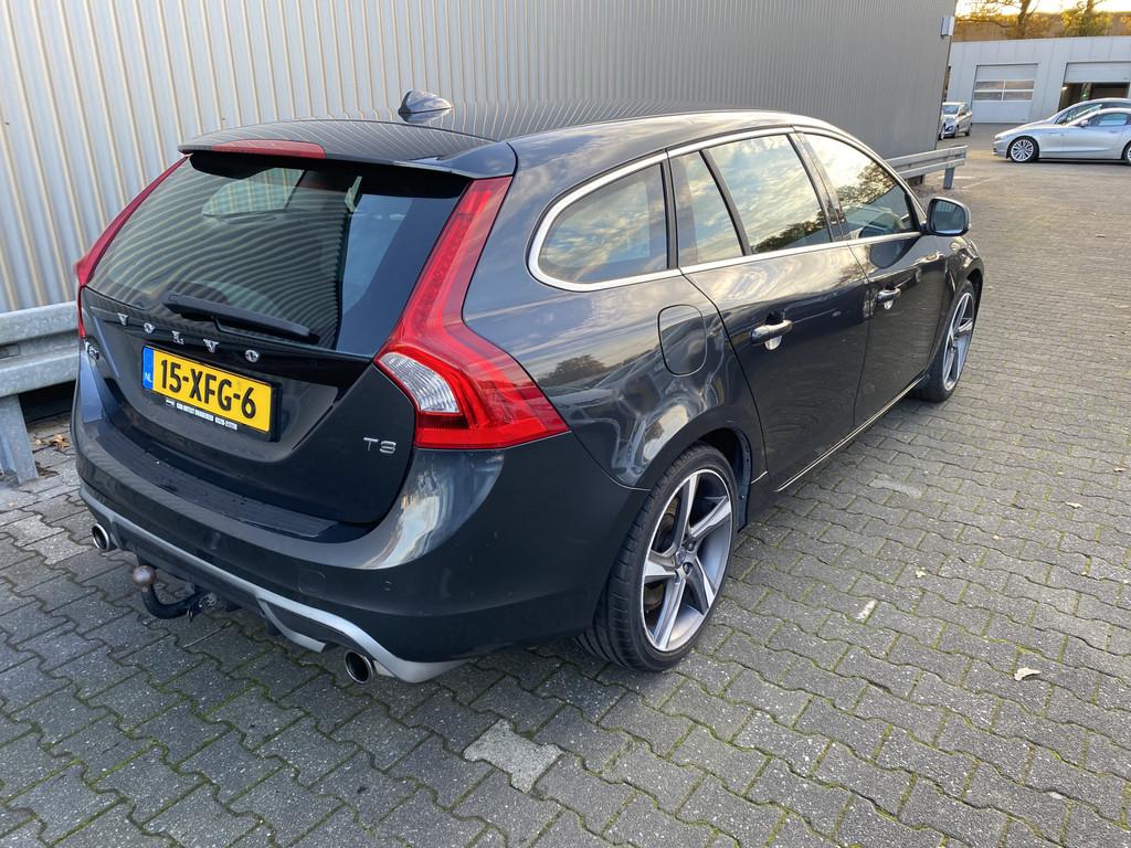 Volvo V60 1.6 T3 R-Design AUTOMAAT, Clima, Navi, CC, PDC, LM, Auto's, Stof, Gebruikt, 4 cilinders, 150 pk
