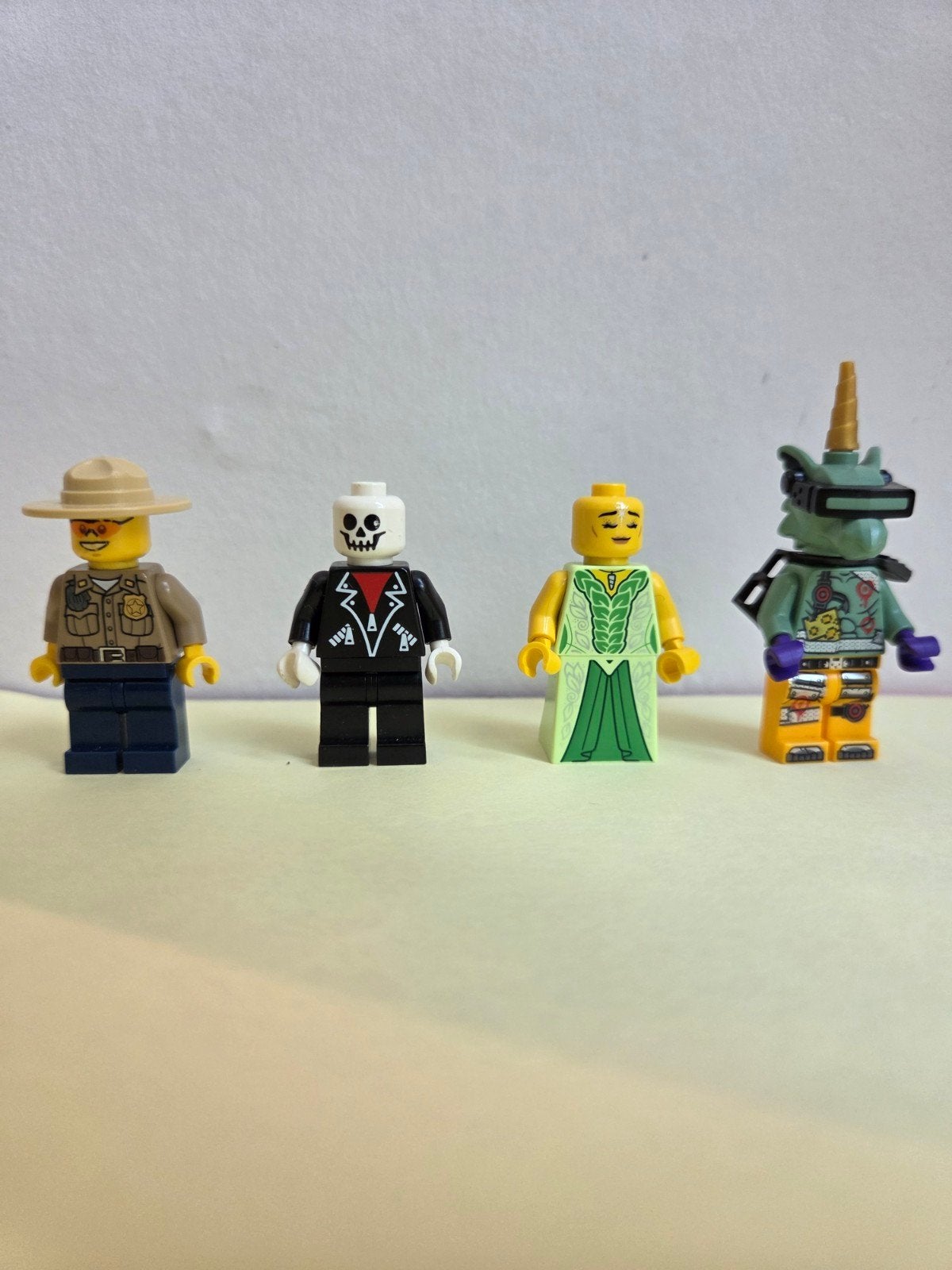 Lego CMF Minifiguren: Elf Maiden, Skeleton Guy, Cyber Rider, Ophalen of Verzenden, Zo goed als nieuw
